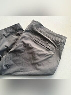 Columbia plus size woman’s capri Pants
